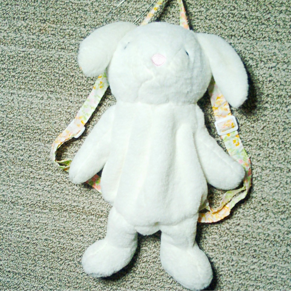 Kids White Plush Bunny Rabbit Backpack w/ Floral Shoulder Straps & Zipper Pocket